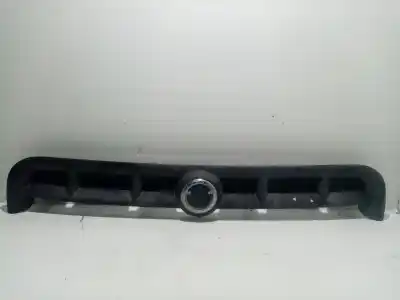 Автозапчасти б/у передняя решетка за FIAT DOBLO MONOSPACE (119_, 223_) 1.9 JTD (223AXE1A) ссылки OEM IAM 735268388  735395576