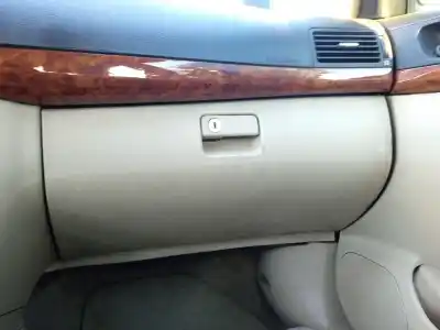 Автозапчастина б/у бардачок для toyota avensis (_t25_) 2.2 d-4d (adt251_) посилання на oem iam 5555005070