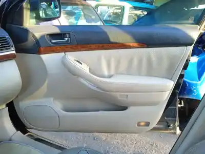 Автозапчастина б/у обработка передніх правіх дверей для toyota avensis (_t25_) 2.2 d-4d (adt251_) посилання на oem iam 6761005460b0