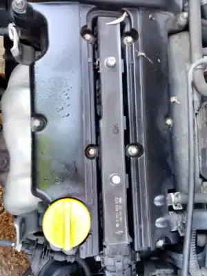 Автозапчастина б/у крішка коромислива для opel corsa d (s07) 1.2 (l08, l68) посилання на oem iam 55351461  