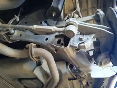 Автозапчастина б/у задній нижний правий ригель підвіски для toyota avensis (_t25_) 2.2 d-4d (adt251_) посилання на oem iam 4871005070