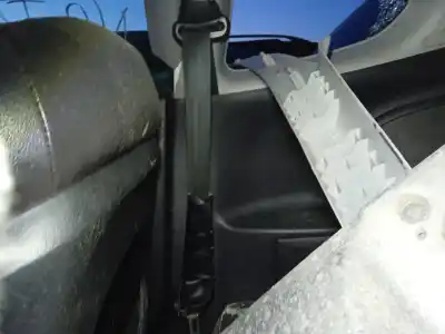 Piesă de schimb auto la mâna a doua Centurã De Siguranțã Partea Din Fatã Dreapta pentru HYUNDAI COUPE (GK) 1.6 16V CAT Referințe OEM IAM 888202C001LK  