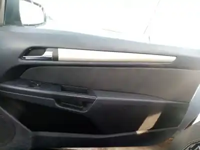Автозапчастина б/у обработка передніх правіх дверей для opel astra h gtc (a04) 1.4 (l08) посилання на oem iam 13153882  