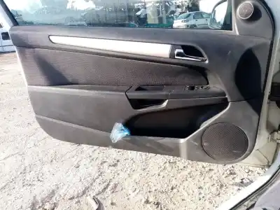 Second-hand car spare part Left Front Door Trim for OPEL ASTRA H GTC (A04) 1.4 (L08) OEM IAM references 13153881  