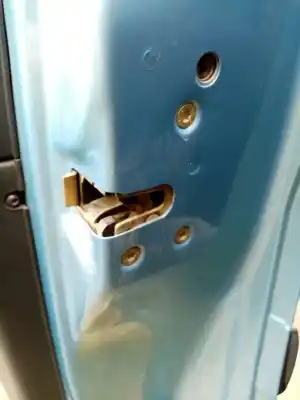 Peça sobressalente para automóvel em segunda mão fechadura da porta dianteira direita por citroen c3 i (fc_, fn_) 1.4 hdi referências oem iam 46933230