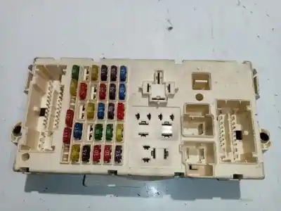 Pezzo di ricambio per auto di seconda mano scatola relè/fusibili per fiat stilo (192) 1.9 jtd cat riferimenti oem iam 46797609