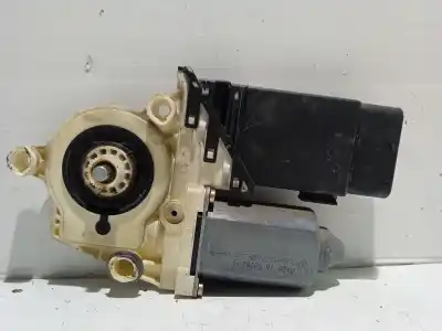 Recambio de automóvil de segunda mano de MOTOR ELEVALUNAS DELANTERO DERECHO para SEAT TOLEDO (1M2)  referencias OEM IAM F005S00062  