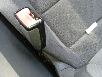 Peça sobressalente para automóvel em segunda mão CHICOTE / ENCAIXE CINTO SEGURANÇA DIANTEIRO DIREITO por VOLKSWAGEN GOLF V BERLINA (1K1)  Referências OEM IAM 1K3857756  