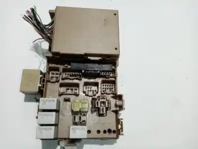 Second-hand car spare part fuse box unit for toyota corolla (_e12_) 2.0 d-4d (cde120r_, cde120l_) oem iam references 8264102040  