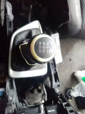 Second-hand car spare part GEAR LEVER for TOYOTA AURIS (_E18_)  OEM IAM references   