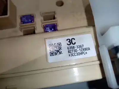 Peça sobressalente para automóvel em segunda mão caixa de fusíveis e relés por toyota auris (_e18_) 2.0 d-4d (ade186_) referências oem iam 63583367  