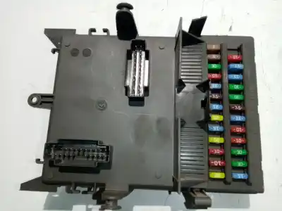 Pièce détachée automobile d'occasion BOÎTES À FUSIBLES pour RENAULT LAGUNA II GRANDTOUR (KG0/1_)  Références OEM IAM 8200004201E  