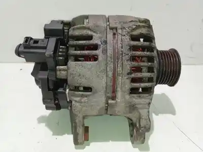 Pezzo di ricambio per auto di seconda mano ALTERNATORE per VOLKSWAGEN POLO IV SEDÁN (9A4, 9A2, 9N2, 9A6)  Riferimenti OEM IAM 037903025M 0124325013 06B903018TX