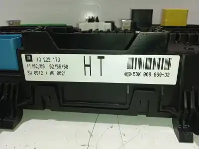 Second-hand car spare part fuse box unit for opel astra h ranchera familiar (a04) 1.9 cdti (l35) oem iam references 13222173  