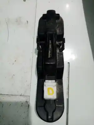 Автозапчасти б/у подставка для лампы за nissan micra (k11) 1.0 16v cat ссылки oem iam  Автозапчасти б/у подставка для лампы за nissan micra (k11) 1.0 16v cat ссылки oem iam