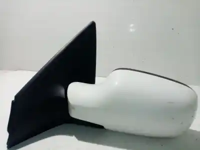 Pezzo di ricambio per auto di seconda mano specchio sinistro per renault megane ii sedán (lm0/1_) 1.9 dci (lm0g, lm1g, lm2c) riferimenti oem iam 7701068373  