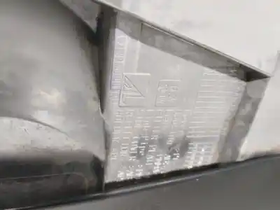 Автозапчасти б/у правый задний фонарь за BMW X5 (E70) 3.0 D ссылки OEM IAM 63217200818 714021890802 2206830