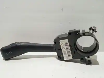 Peça sobressalente para automóvel em segunda mão comutador de piscas  por volkswagen golf iv (1j1) 1.6 referências oem iam 8l0953513g