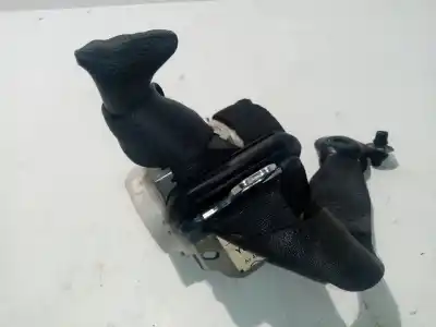 Автозапчастина б/у задній центральний гачок для toyota yaris (ksp9/scp9/nlp9) 1.4 turbodiesel cat посилання на oem iam h073818  90105c0012