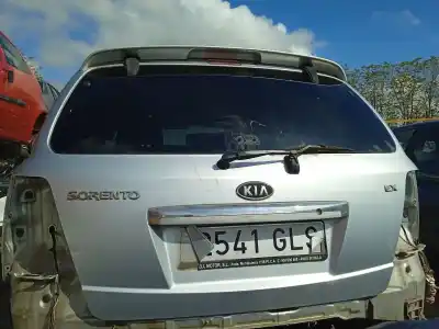Автозапчасти б/у задняя дверь за kia sorento i (jc) 2.5 crdi ссылки oem iam 737003e112 Автозапчасти б/у задняя дверь за kia sorento i (jc) 2.5 crdi ссылки oem iam 737003e112