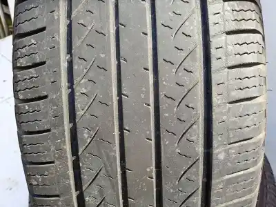 Автозапчастина б/у шина для kia sorento i (jc) 2.5 crdi посилання на oem iam    Автозапчастина б/у шина для kia sorento i (jc) 2.5 crdi посилання на oem iam