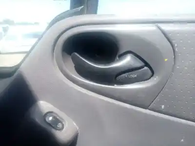 Peça sobressalente para automóvel em segunda mão puxador interior dianteiro direito por ford transit autobús (fd_ _, fb_ _, fs_ _, fz_ _, fc_ _) 2.0 di (f_e_, f_f_, f_g_) referências oem iam 4077921
