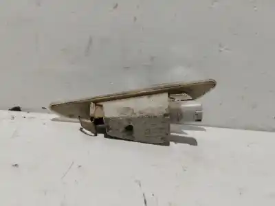 Peça sobressalente para automóvel em segunda mão farolim do lado esquerdo por bmw x5 (e70) 3.0 d referências oem iam 63137171007  7171007