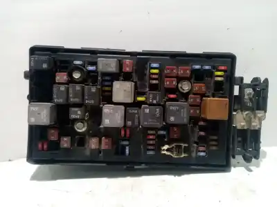 Second-hand car spare part fuse box unit for opel insignia berlina 2.0 cdti cat oem iam references 13222782