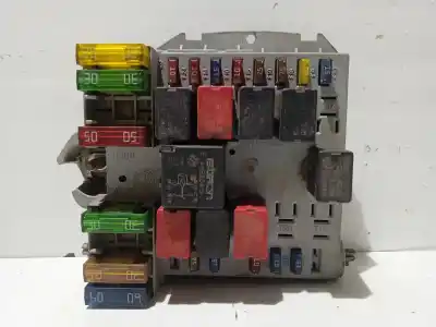 Peça sobressalente para automóvel em segunda mão caixa de fusíveis e relés por fiat stilo (192_) 1.4 16v (192axh1b, 192bxh1b) referências oem iam 51732865