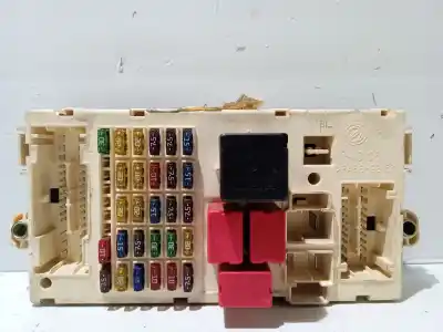 Peça sobressalente para automóvel em segunda mão caixa de fusíveis e relés por fiat stilo (192_) 1.4 16v (192axh1b, 192bxh1b) referências oem iam 51715858