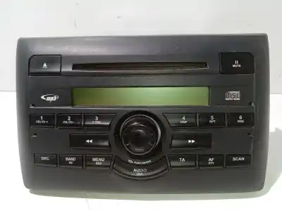 Peça sobressalente para automóvel em segunda mão sistema de áudio / rádio cd por fiat stilo (192_) 1.4 16v (192axh1b, 192bxh1b) referências oem iam 735420724