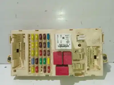 Pièce détachée automobile d'occasion BOÎTES À FUSIBLES pour FIAT STILO (192_)  Références OEM IAM 51758251  