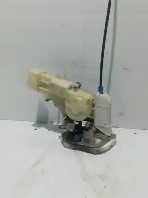 Автозапчастина б/у замок дверей заднього лівого для toyota yaris (ncp1/nlp1/scp1) 1.0 cat посилання на oem iam 693400d010