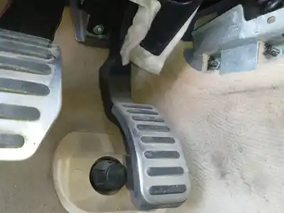 Second-hand car spare part accelerator pedal for vw phaeton (3d1, 3d2, 3d3, 3d4, 3d6, 3d7, 3d8, 3d9) 3.0 v6 tdi 4motion oem iam references 3d1721503n