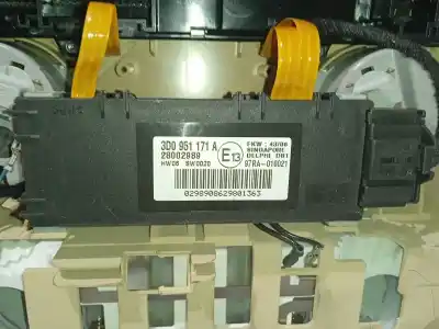 Second-hand car spare part interior light for vw phaeton (3d1, 3d2, 3d3, 3d4, 3d6, 3d7, 3d8, 3d9) 3.0 v6 tdi 4motion oem iam references 3d0907135c  