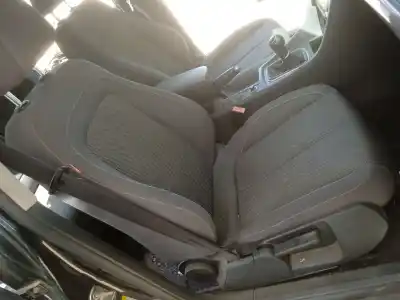 İkinci el araba yedek parçası  için SEAT EXEO ST (3R5)  OEM IAM referansları 3R0881805 1K4882046LH 8E0881106