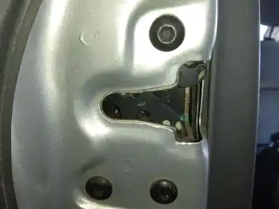 Автозапчастина б/у ЗАМОК ДВЕРЕЙ ЗАДНЬОГО ЛІВОГО для FORD FIESTA V (JH_, JD_)  Посилання на OEM IAM 2S6AA26413  2S61A264A27BN