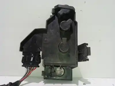 Автозапчасти б/у подставка для лампы за audi a4 b5 (8d2) 1.9 tdi ссылки oem iam 289921  