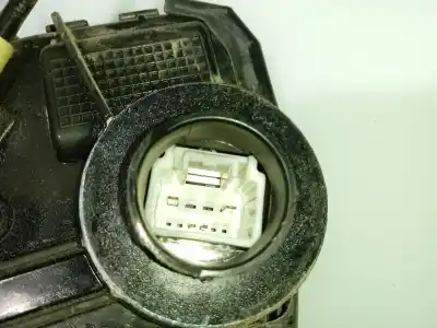 Автозапчастина б/у замок передній праві двері для toyota rav 4 iii (_a3_) 2.2 d 4wd (ala30_) посилання на oem iam 6903042221  