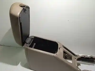 Автозапчасти б/у центральный подлокотник за toyota rav 4 iii (_a3_) 2.2 d 4wd (ala30_) ссылки oem iam 5890142051e1  