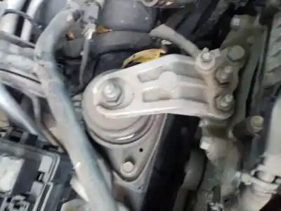 Автозапчасти б/у правая опора двигателя за kia cee´d d4fbl ссылки oem iam 218152h200  