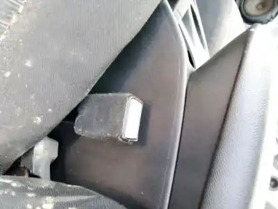 Автозапчасти б/у левый передний крюк ремня за kia cee´d d4fbl ссылки oem iam 888301h000eq