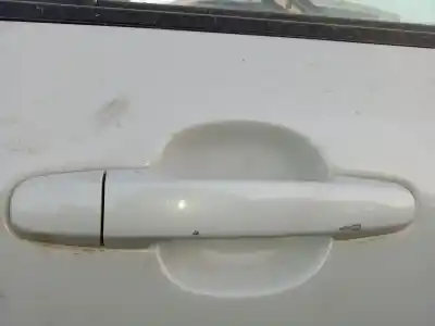 Pezzo di ricambio per auto di seconda mano maniglia esterna anteriore destra per toyota corolla (_e12_) 2.0 d-4d (cde120_) riferimenti oem iam 6921102905