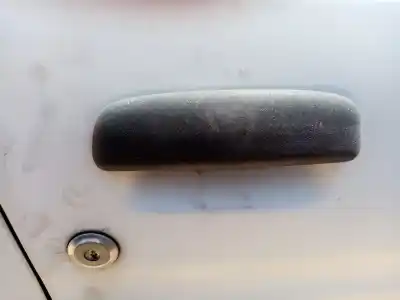 Pièce détachée automobile d'occasion POIGNÉE DE PORTE AVANT DROITE pour PEUGEOT 106 II (1A_, 1C_)  Références OEM IAM 9101J1  