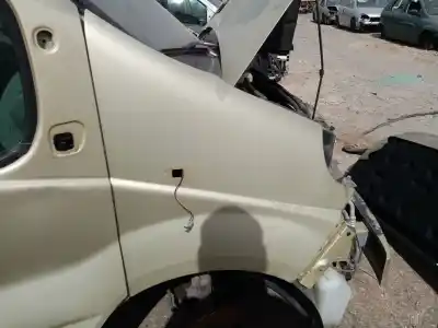 Автозапчастина б/у передне праве крило для nissan primastar autobús (x83) dci 100 посилання на oem iam 6311200q0a