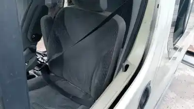 Автозапчастина б/у передній лівий ремін безпеки для nissan primastar autobús (x83) dci 100 посилання на oem iam 8684400q0a