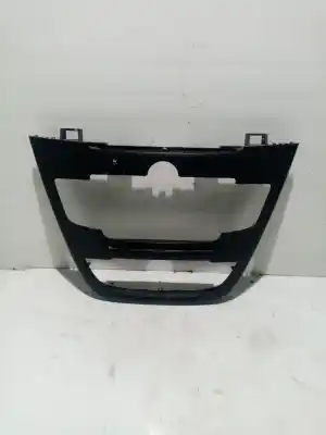 Pièce détachée automobile d'occasion ENJOLIVEUR pour OPEL INSIGNIA BERLINA  Références OEM IAM 13273253  