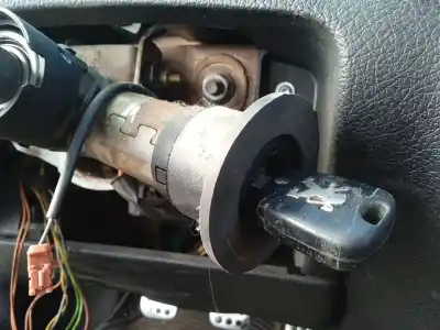 Pezzo di ricambio per auto di seconda mano INTERRUTTORE DI AVVIAMENTO per PEUGEOT 206 HATCHBACK (2A/C)  Riferimenti OEM IAM 4162Z1  