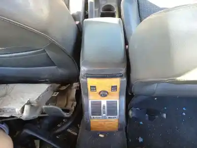 Автозапчастина б/у центральний подлокник для skoda superb i (3u4) 2.0 tdi посилання на oem iam 3u0863319  