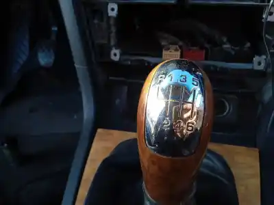 Second-hand car spare part gear lever trim for skoda superb i (3u4) 2.0 tdi oem iam references 3u0711113  